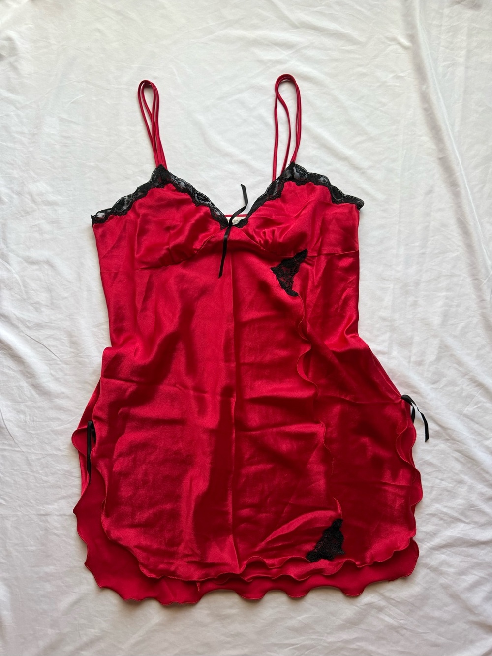 Vintage 90s Women's Red Satin Lace Trim Chemise Nightdress